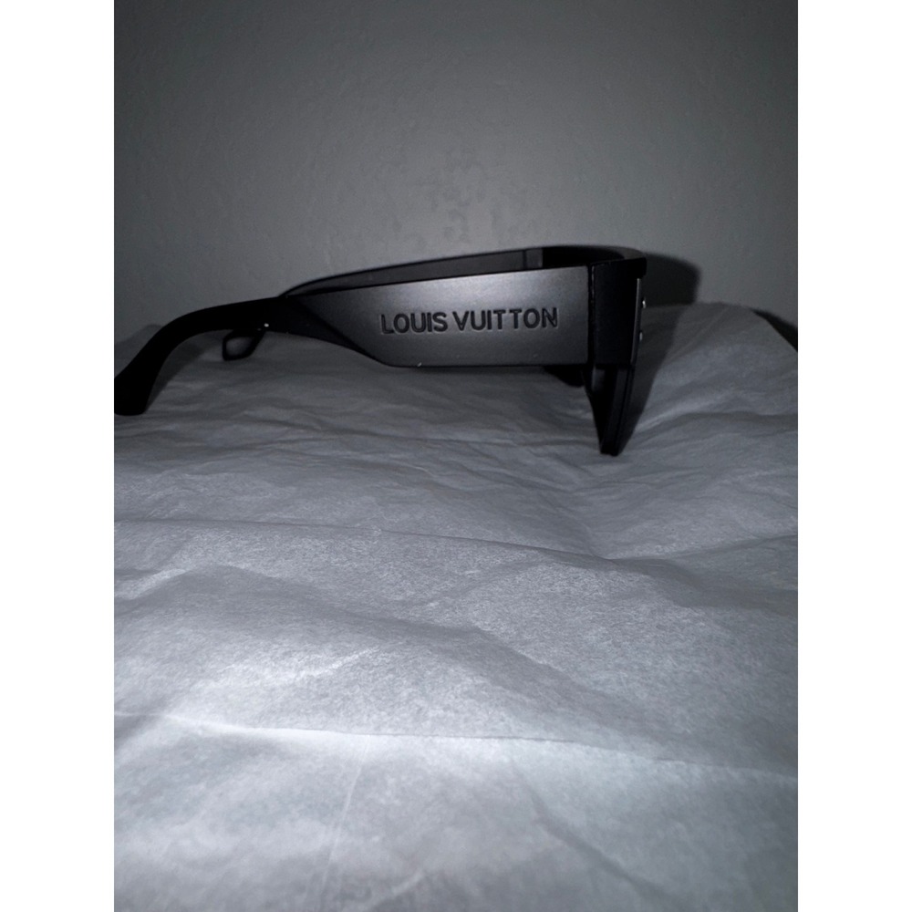 Louis Vuitton Waimea Sunglasses Black Monogram Shield Z1082W Designer Eyewear - Picture 4 of 5